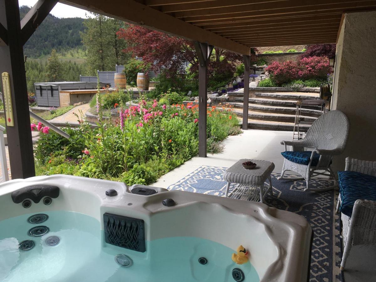 Lakeview Gardens B&B Peachland Esterno foto