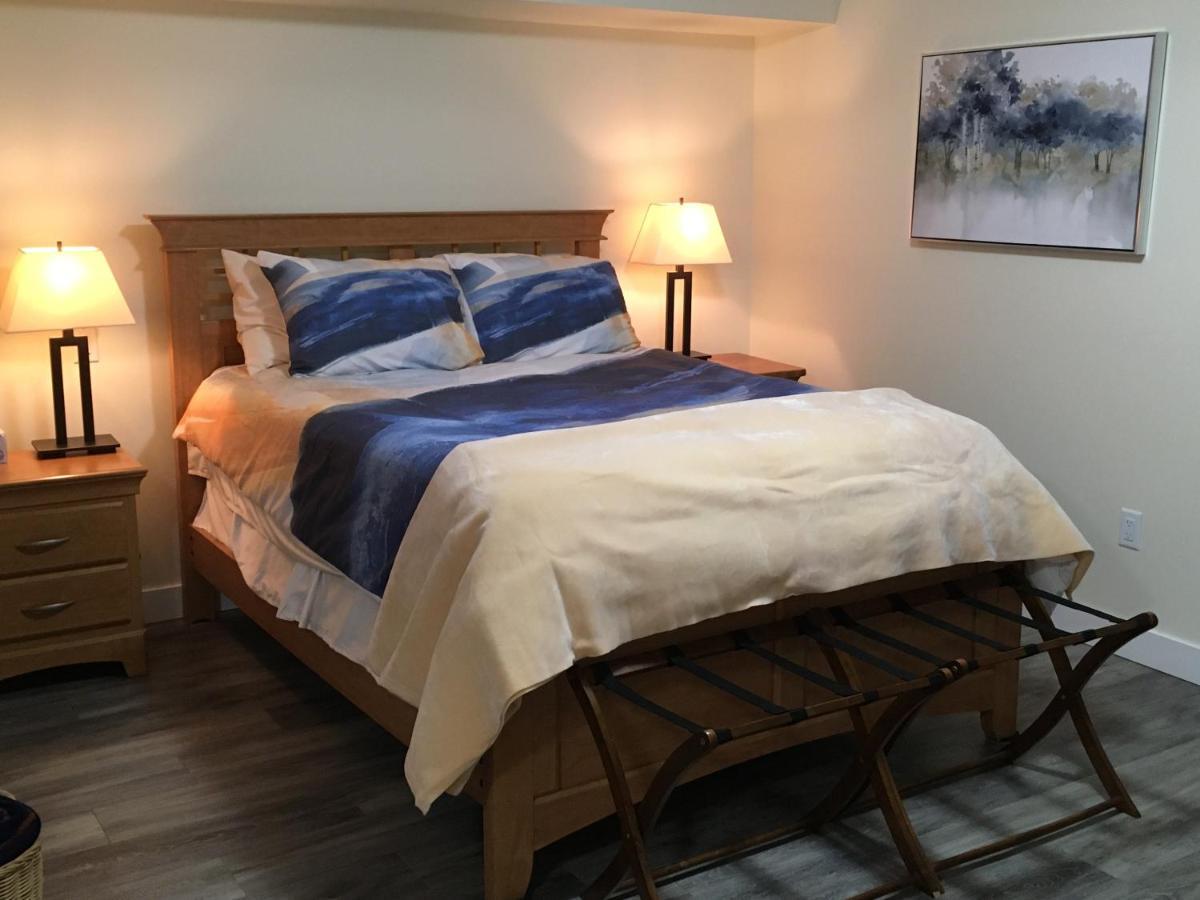 Lakeview Gardens B&B Peachland Esterno foto