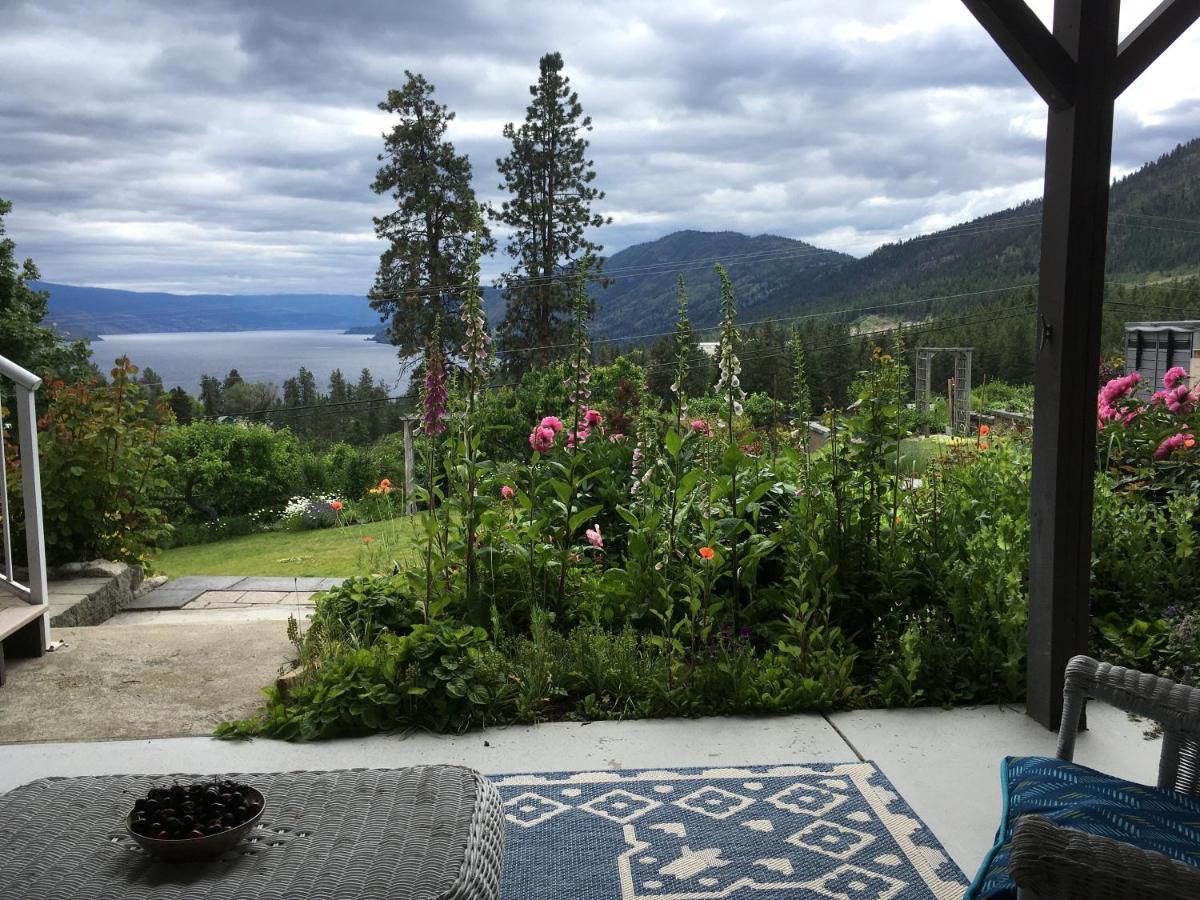 Lakeview Gardens B&B Peachland Esterno foto